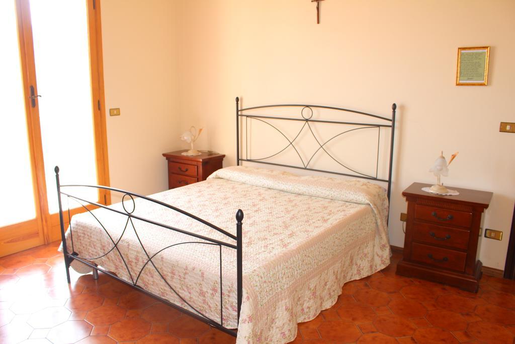 Apartament House In Caramagna Imperia Pokój zdjęcie