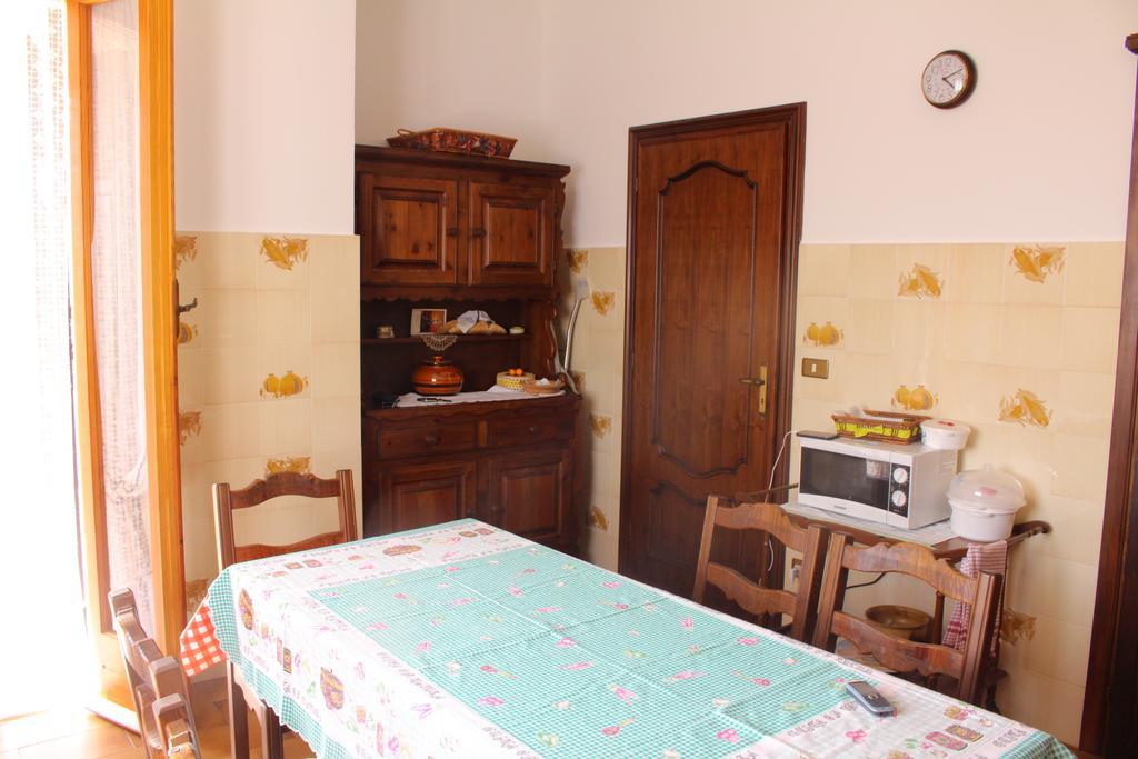 Apartament House In Caramagna Imperia Pokój zdjęcie
