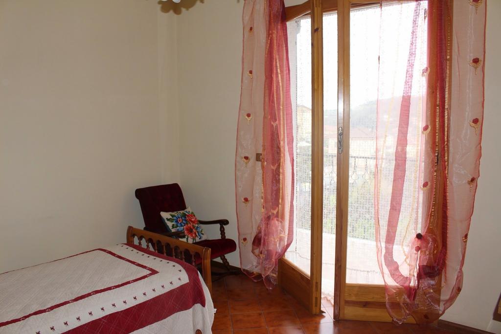 Apartament House In Caramagna Imperia Pokój zdjęcie
